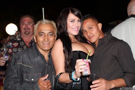 free gallery of toless model Leane Crow