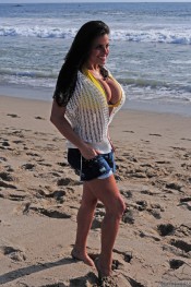 natural mega boobies