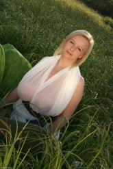 2busty and model duana