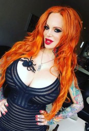 busty blonde sabrinasabrok