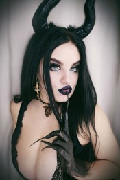 anna sivona naturals